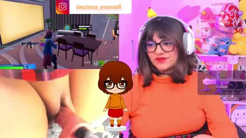 Snapshot of cutecinamonroll chatting on September 21, 5:00 pm Cinna independent model online show from September 21, 5:00 pm