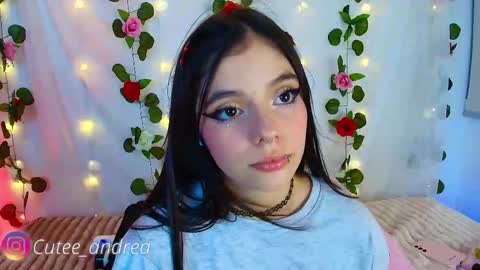 Snapshot of cutee_andrea chatting on October 24, 2:07 am Andrea 3 online show from October 24, 2:07 am