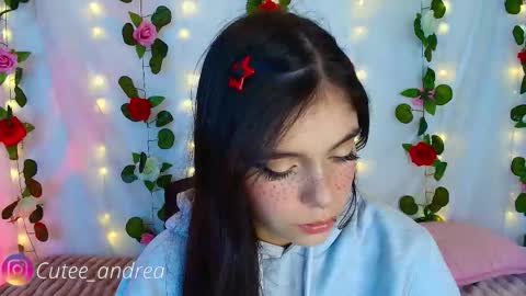 Snapshot of cutee_andrea chatting on October 22, 2:38 am Andrea 3 online show from October 22, 2:38 am