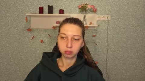 Elli online show from December 2, 5:20 am