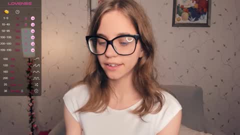 Snapshot of cutefluffy chatting on October 9, 7:29 pm Melisa online show from October 9, 7:29 pm