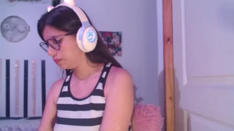 Snapshot of cutehaome chatting on September 19, 10:14 am haome online show from September 19, 10:14 am