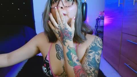 isabella online show from February 13, 7:15 pm