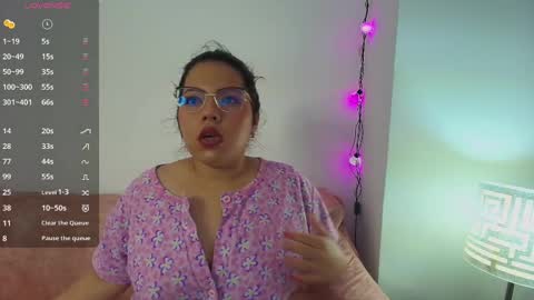 Snapshot of cutejess45 chatting on March 10, 9:45 am tell me jess online show from March 10, 9:45 am