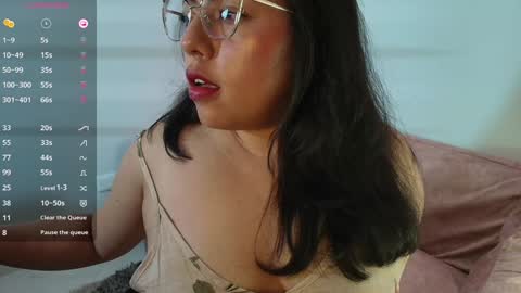 Snapshot of cutejess45 chatting on February 4, 5:53 am tell me jess online show from February 4, 5:53 am