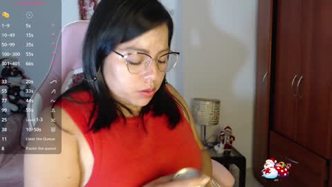 Snapshot of cutejess45 chatting on January 1, 6:26 am tell me jess online show from January 1, 6:26 am