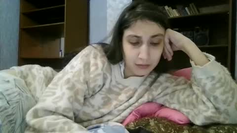 cutekattie online show from December 5, 10:38 am