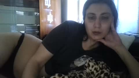 cutekattie online show from June 30, 10:15 am