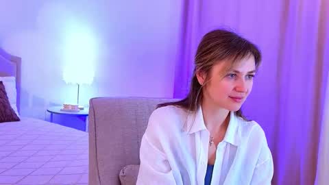 cutemirage online show from March 24, 2:44 pm