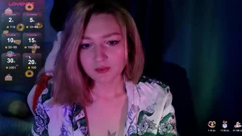 cutepie33 online show from November 2, 6:50 am