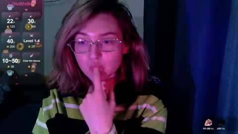 cutepie33 online show from September 9, 11:43 am