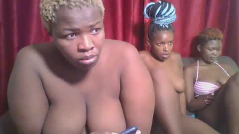 Snapshot of cutey_mellanin chatting on January 29, 12:13 pm cutey_mellanin online show from January 29, 12:13 pm
