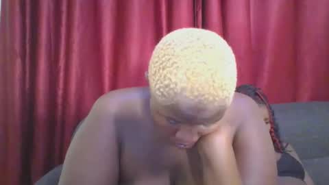 Snapshot of cutey_mellanin chatting on March 8, 2:49 pm cutey_mellanin online show from March 8, 2:49 pm