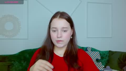 Snapshot of cutie__cutiee_ chatting on October 15, 10:01 pm Nika  online show from October 15, 10:01 pm