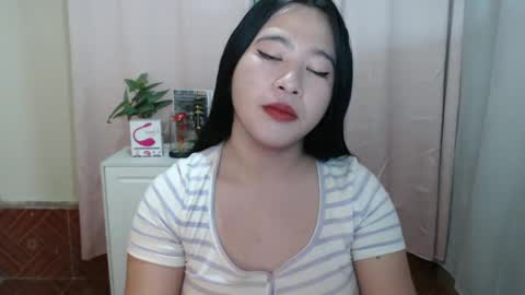 cutie_asianwoman online show from December 18, 6:35 pm