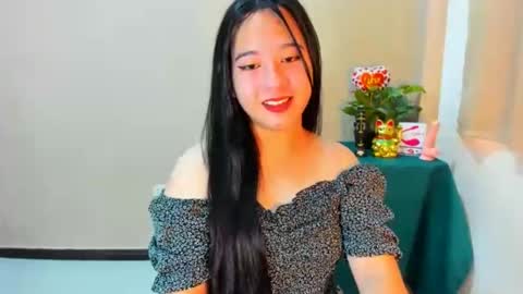 Snapshot of cutie_asianwoman chatting on September 26, 7:17 am cutie_asianwoman online show from September 26, 7:17 am