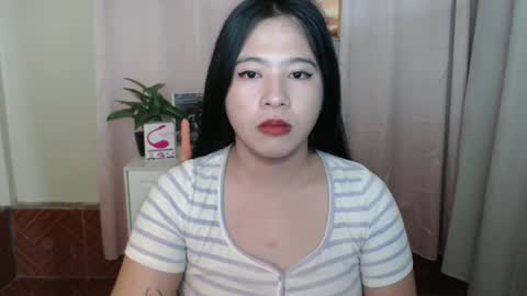 cutie_asianwoman online show from January 12, 1:00 am