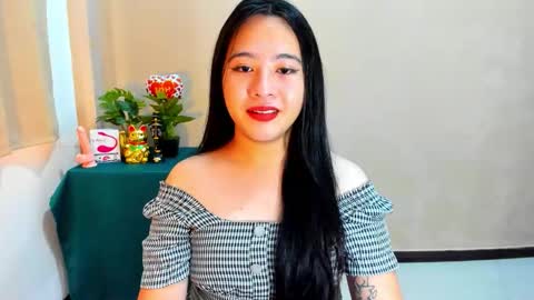 Snapshot of cutie_asianwoman chatting on October 31, 7:45 am cutie_asianwoman online show from October 31, 7:45 am