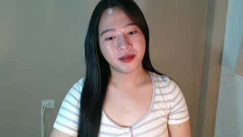 cutie_asianwoman online show from February 25, 9:04 pm