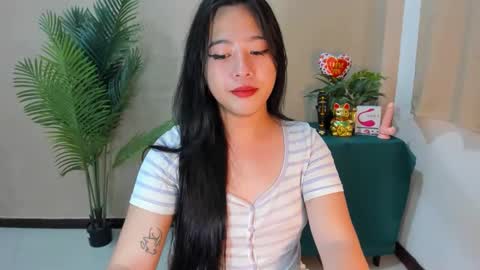cutie_asianwoman online show from September 15, 7:27 am