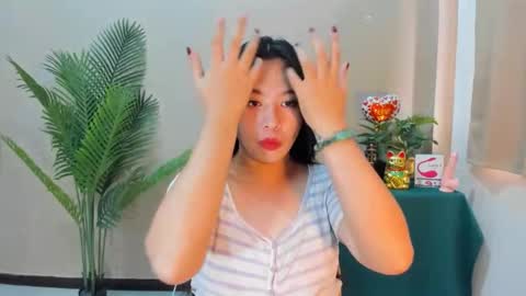 cutie_asianwoman online show from September 13, 6:21 am
