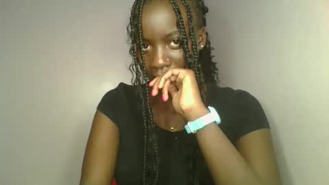 Snapshot of cutie_choco chatting on October 12, 8:11 pm Choco online show from October 12, 8:11 pm