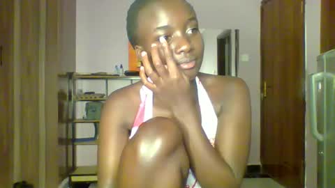 Snapshot of cutie_choco chatting on October 1, 8:58 pm Choco online show from October 1, 8:58 pm