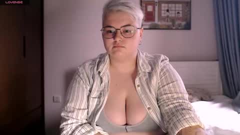 Sophie  Lilith online show from October 23, 8:31 am