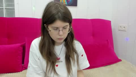 cutie_lory online show from February 7, 8:55 am