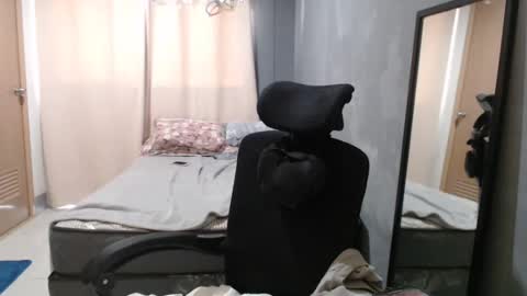 Myra online show from February 1, 2:58 am