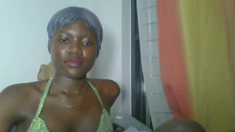 cutsy_fly online show from April 18, 12:57 am