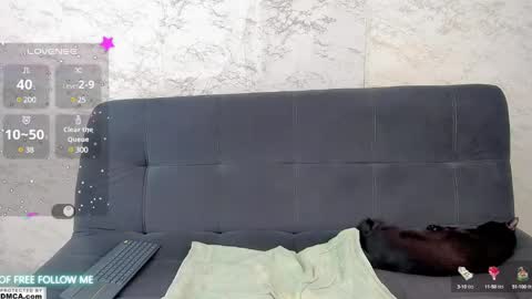 Snapshot of cutte_kitty_ chatting on March 8, 5:09 pm miss ari online show from March 8, 5:09 pm