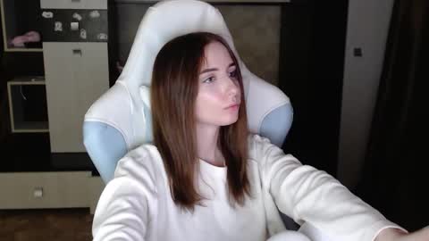 Cutti Crystal online show from October 27, 6:13 pm