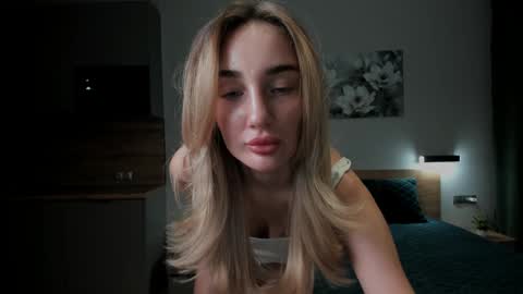 CuttieChloe online show from December 12, 7:48 pm