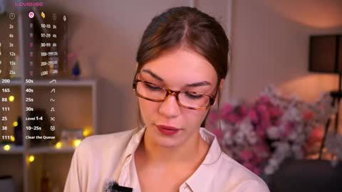 Snapshot of cwenbrayton chatting on September 27, 7:32 pm Cwen online show from September 27, 7:32 pm