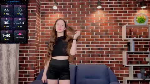 Ashly online show from May 31, 7:04 pm
