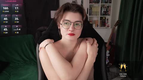 Helen Blossom online show from December 22, 6:59 pm