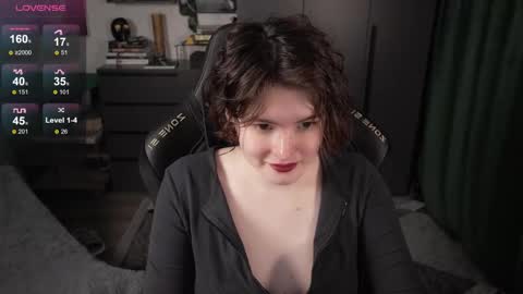 Helen Blossom online show from May 31, 2:45 pm