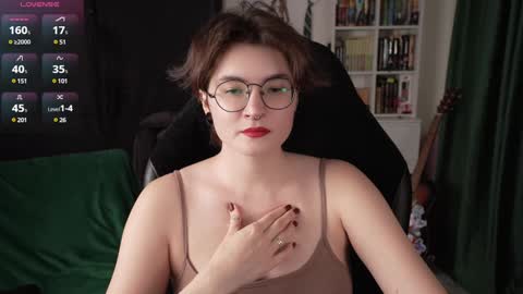 Helen Blossom online show from December 19, 8:13 pm