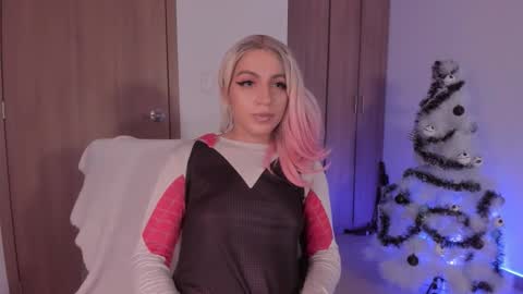  cyber zoe   online show from December 17, 5:50 pm