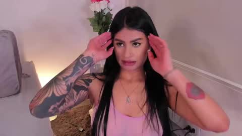 Snapshot of cylie_lee chatting on September 20, 2:59 pm Cylie online show from September 20, 2:59 pm