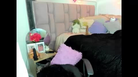 cynthiaa33 online show from May 31, 1:55 am