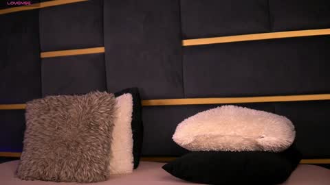 Ivy online show from January 15, 4:04 am