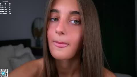 Isabella online show from November 12, 1:03 am