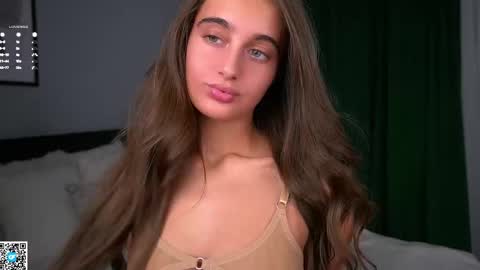 Isabella online show from November 25, 1:08 am