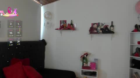 Snapshot of d_martii chatting on September 25, 2:38 pm Mia  online show from September 25, 2:38 pm