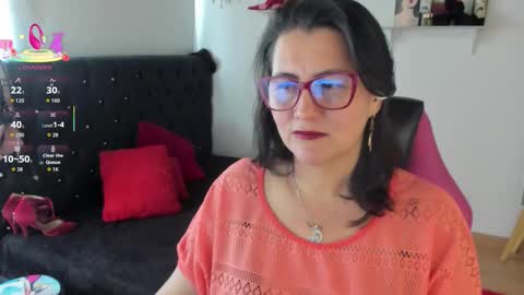 Snapshot of d_martii chatting on September 23, 1:31 pm Mia  online show from September 23, 1:31 pm