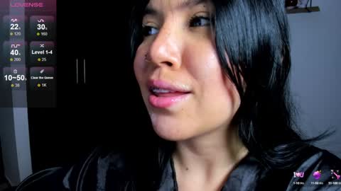 Snapshot of daahanna_ chatting on January 22, 1:42 am Ailyn online show from January 22, 1:42 am