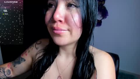 Snapshot of daahanna_ chatting on December 28, 1:29 am Ailyn online show from December 28, 1:29 am