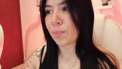 Snapshot of daahanna_ chatting on February 21, 4:51 am Ailyn online show from February 21, 4:51 am